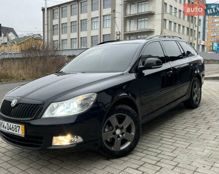 Черный Шкода Октавия, объемом двигателя 2 л и пробегом 234 тыс. км за 8899 $, фото 3 на Automoto.ua