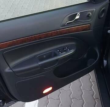 Черный Шкода Октавия, объемом двигателя 2 л и пробегом 170 тыс. км за 11500 $, фото 17 на Automoto.ua