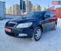 Черный Шкода Октавия, объемом двигателя 1.8 л и пробегом 218 тыс. км за 8999 $, фото 1 на Automoto.ua