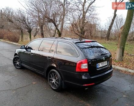 Чорний Шкода Октавія, об'ємом двигуна 1.6 л та пробігом 250 тис. км за 7600 $, фото 7 на Automoto.ua