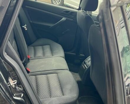 Черный Шкода Октавия, объемом двигателя 1.6 л и пробегом 220 тыс. км за 5500 $, фото 5 на Automoto.ua