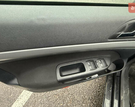 Черный Шкода Октавия, объемом двигателя 1.6 л и пробегом 280 тыс. км за 8500 $, фото 8 на Automoto.ua