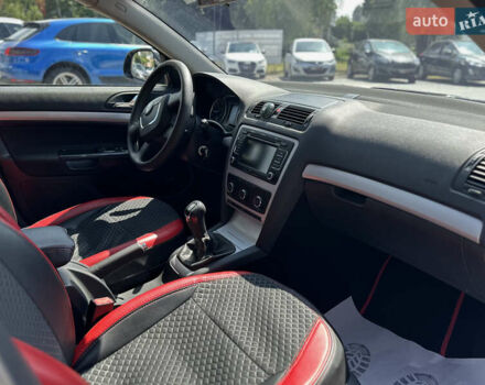 Черный Шкода Октавия, объемом двигателя 1.6 л и пробегом 324 тыс. км за 7999 $, фото 29 на Automoto.ua