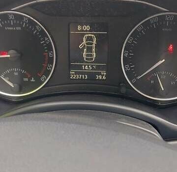 Черный Шкода Октавия, объемом двигателя 1.6 л и пробегом 224 тыс. км за 8800 $, фото 5 на Automoto.ua