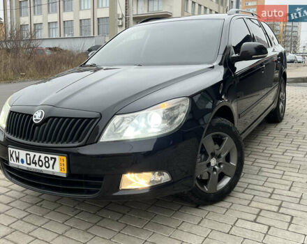Черный Шкода Октавия, объемом двигателя 2 л и пробегом 234 тыс. км за 8899 $, фото 2 на Automoto.ua