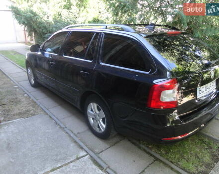 Черный Шкода Октавия, объемом двигателя 1.6 л и пробегом 282 тыс. км за 7199 $, фото 2 на Automoto.ua