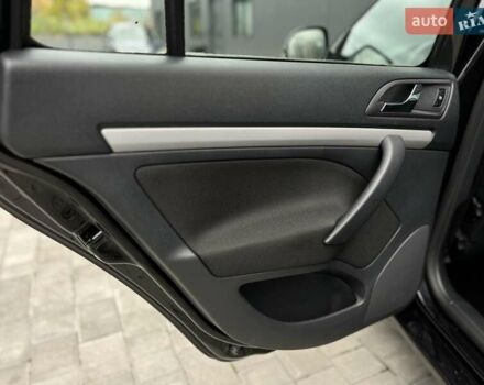 Черный Шкода Октавия, объемом двигателя 1.8 л и пробегом 195 тыс. км за 9750 $, фото 11 на Automoto.ua