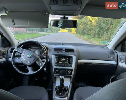 Шкода Октавия 2012 в Ровно на Automoto.ua Черный Шкода Октавия, объемом двигателя 1.6 л и пробегом 181 тыс. км за 9750 $, фото 26 на Automoto.ua