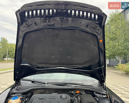 Черный Шкода Октавия, объемом двигателя 2 л и пробегом 229 тыс. км за 10200 $, фото 68 на Automoto.ua