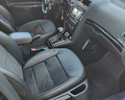 Черный Шкода Октавия, объемом двигателя 1.6 л и пробегом 208 тыс. км за 10700 $, фото 13 на Automoto.ua