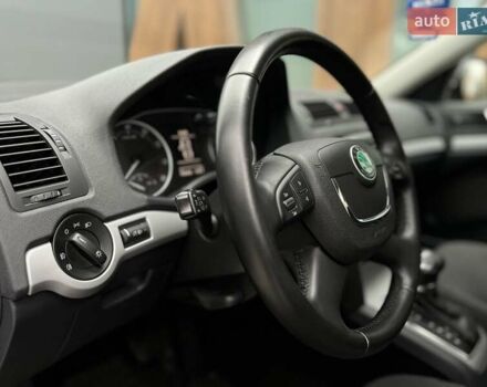 Черный Шкода Октавия, объемом двигателя 1.8 л и пробегом 195 тыс. км за 9750 $, фото 41 на Automoto.ua