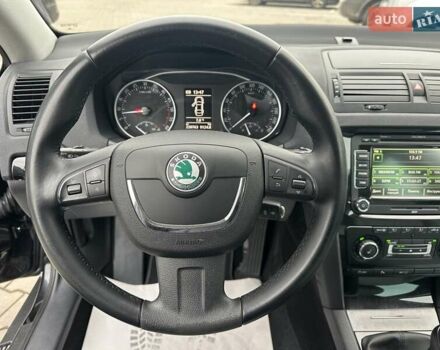 Черный Шкода Октавия, объемом двигателя 2 л и пробегом 220 тыс. км за 12500 $, фото 32 на Automoto.ua