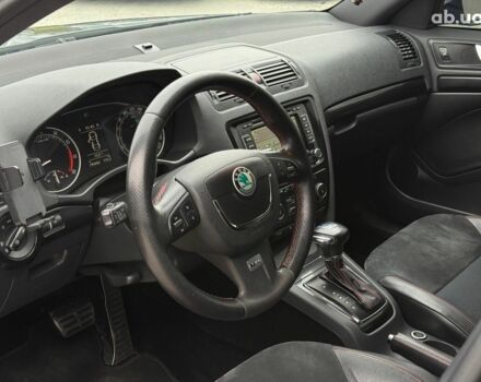 Черный Шкода Октавия, объемом двигателя 2 л и пробегом 295 тыс. км за 10690 $, фото 15 на Automoto.ua