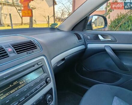 Черный Шкода Октавия, объемом двигателя 1.6 л и пробегом 226 тыс. км за 8200 $, фото 11 на Automoto.ua