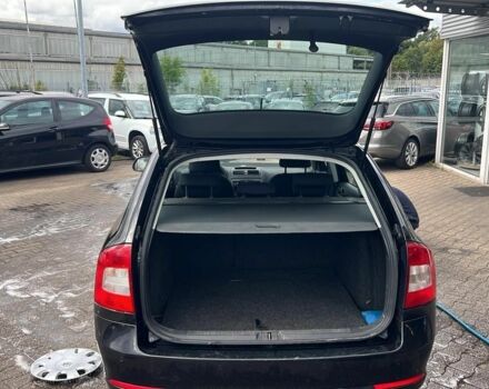 Черный Шкода Октавия, объемом двигателя 1.6 л и пробегом 220 тыс. км за 5500 $, фото 6 на Automoto.ua