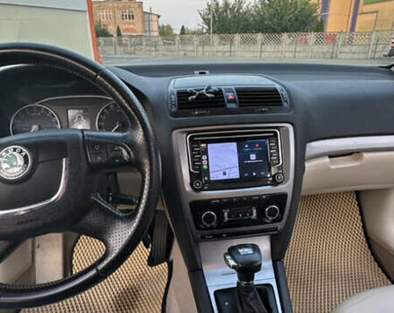 Черный Шкода Октавия, объемом двигателя 1.99 л и пробегом 320 тыс. км за 9500 $, фото 24 на Automoto.ua