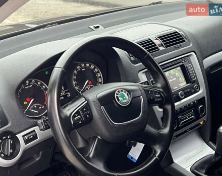 Черный Шкода Октавия, объемом двигателя 2 л и пробегом 234 тыс. км за 8899 $, фото 41 на Automoto.ua