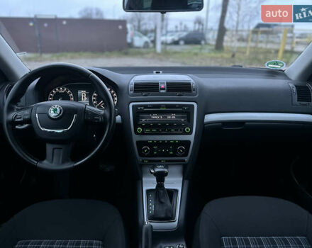 Чорний Шкода Октавія, об'ємом двигуна 1.99 л та пробігом 214 тис. км за 9500 $, фото 46 на Automoto.ua