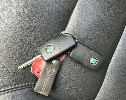 Черный Шкода Октавия, объемом двигателя 1.6 л и пробегом 227 тыс. км за 8700 $, фото 64 на Automoto.ua