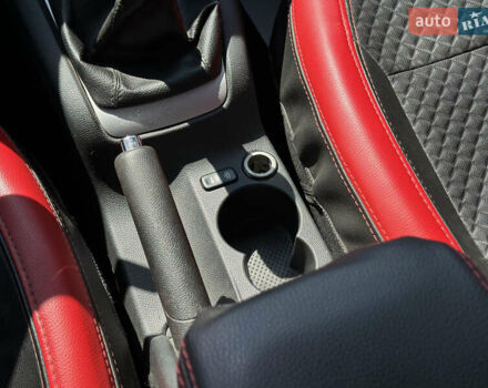 Черный Шкода Октавия, объемом двигателя 1.6 л и пробегом 324 тыс. км за 7999 $, фото 39 на Automoto.ua