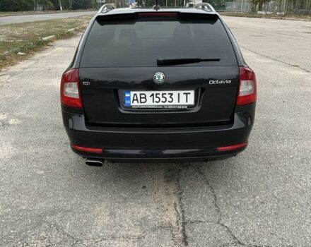 Черный Шкода Октавия, объемом двигателя 2 л и пробегом 257 тыс. км за 8900 $, фото 3 на Automoto.ua