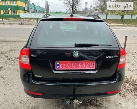 Чорний Шкода Октавія, об'ємом двигуна 0 л та пробігом 220 тис. км за 8199 $, фото 4 на Automoto.ua