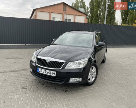 Черный Шкода Октавия, объемом двигателя 1.39 л и пробегом 212 тыс. км за 7770 $, фото 4 на Automoto.ua