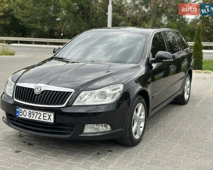 Черный Шкода Октавия, объемом двигателя 1.8 л и пробегом 273 тыс. км за 8000 $, фото 1 на Automoto.ua