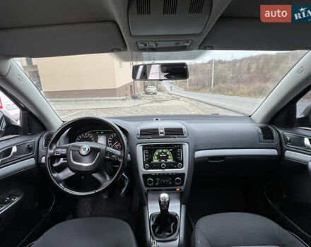 Черный Шкода Октавия, объемом двигателя 2 л и пробегом 234 тыс. км за 8899 $, фото 48 на Automoto.ua