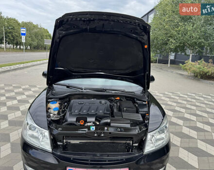 Черный Шкода Октавия, объемом двигателя 2 л и пробегом 229 тыс. км за 10200 $, фото 67 на Automoto.ua