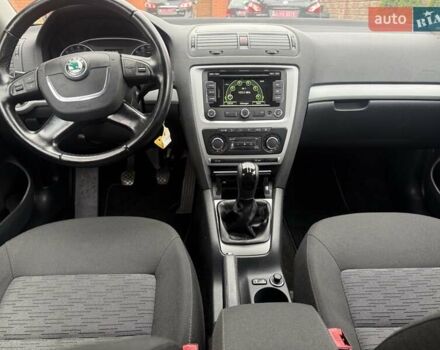 Черный Шкода Октавия, объемом двигателя 1.6 л и пробегом 218 тыс. км за 8450 $, фото 35 на Automoto.ua