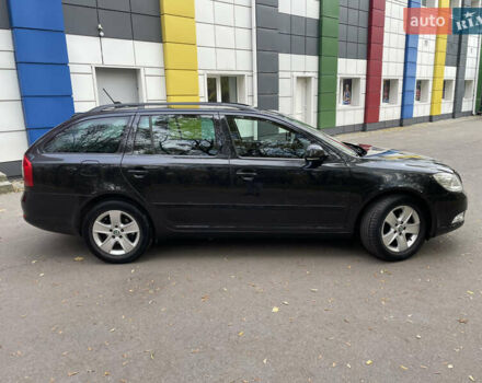 Черный Шкода Октавия, объемом двигателя 1.39 л и пробегом 212 тыс. км за 7777 $, фото 5 на Automoto.ua