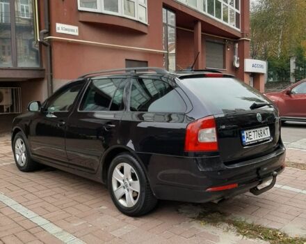 Чорний Шкода Октавія, об'ємом двигуна 2 л та пробігом 324 тис. км за 6000 $, фото 3 на Automoto.ua