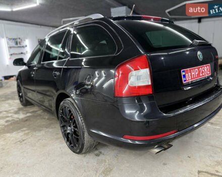 Чорний Шкода Октавія, об'ємом двигуна 2 л та пробігом 193 тис. км за 9999 $, фото 12 на Automoto.ua