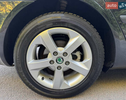 Шкода Октавия 2012 в Ровно на Automoto.ua Черный Шкода Октавия, объемом двигателя 1.6 л и пробегом 181 тыс. км за 9750 $, фото 70 на Automoto.ua