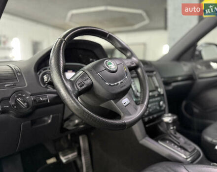 Чорний Шкода Октавія, об'ємом двигуна 2 л та пробігом 193 тис. км за 9999 $, фото 21 на Automoto.ua