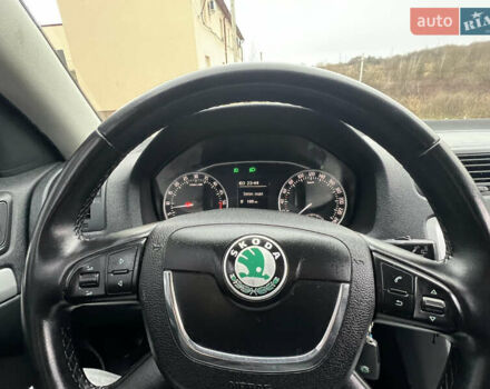 Черный Шкода Октавия, объемом двигателя 2 л и пробегом 234 тыс. км за 8899 $, фото 66 на Automoto.ua