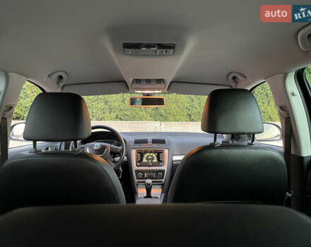 Чорний Шкода Октавія, об'ємом двигуна 2 л та пробігом 228 тис. км за 10799 $, фото 72 на Automoto.ua