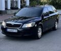Черный Шкода Октавия, объемом двигателя 1.6 л и пробегом 244 тыс. км за 8500 $, фото 1 на Automoto.ua