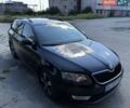 Черный Шкода Октавия, объемом двигателя 1.6 л и пробегом 295 тыс. км за 9800 $, фото 1 на Automoto.ua