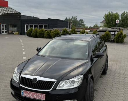 Черный Шкода Октавия, объемом двигателя 1.97 л и пробегом 310 тыс. км за 10000 $, фото 1 на Automoto.ua