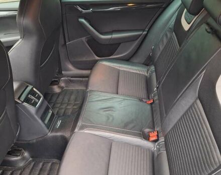 Черный Шкода Октавия, объемом двигателя 1.98 л и пробегом 285 тыс. км за 14000 $, фото 15 на Automoto.ua