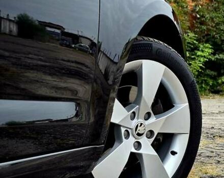 Черный Шкода Октавия, объемом двигателя 1.4 л и пробегом 185 тыс. км за 12500 $, фото 7 на Automoto.ua