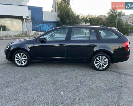 Черный Шкода Октавия, объемом двигателя 1.6 л и пробегом 180 тыс. км за 10200 $, фото 9 на Automoto.ua