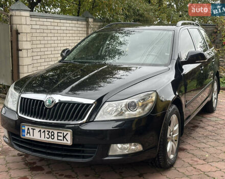 Черный Шкода Октавия, объемом двигателя 1.6 л и пробегом 299 тыс. км за 8200 $, фото 1 на Automoto.ua