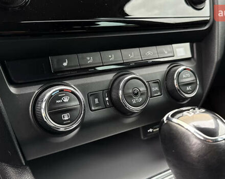 Черный Шкода Октавия, объемом двигателя 1.6 л и пробегом 257 тыс. км за 11150 $, фото 40 на Automoto.ua