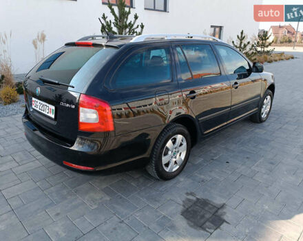 Черный Шкода Октавия, объемом двигателя 1.8 л и пробегом 198 тыс. км за 7900 $, фото 3 на Automoto.ua