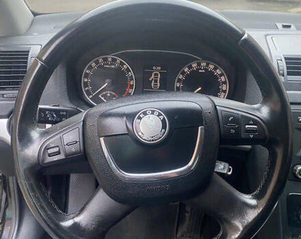 Чорний Шкода Октавія, об'ємом двигуна 1.6 л та пробігом 236 тис. км за 9000 $, фото 41 на Automoto.ua