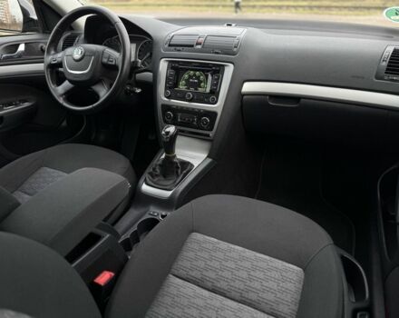 Чорний Шкода Октавія, об'ємом двигуна 1.6 л та пробігом 208 тис. км за 8999 $, фото 23 на Automoto.ua