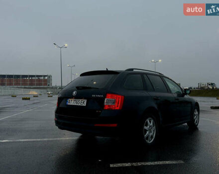 Черный Шкода Октавия, объемом двигателя 1.6 л и пробегом 335 тыс. км за 10000 $, фото 4 на Automoto.ua